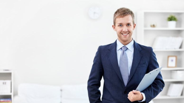 Un jeune consultant en qualité