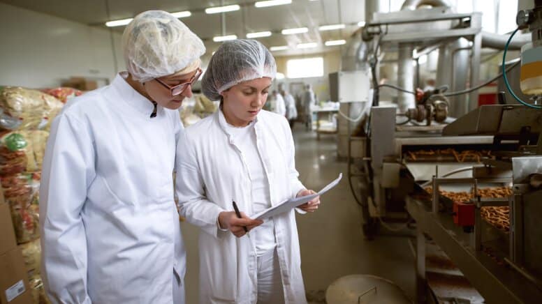 Une formation en QRQC dans une usine