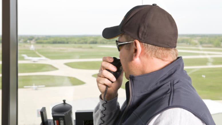 Un représentant de l'EASA dans un tour de contrôle