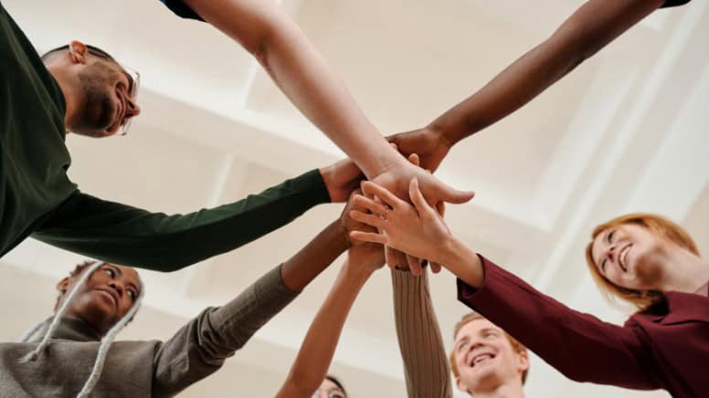 Une équipe prête à travailler pour l'amélioration continue selon le PDCA