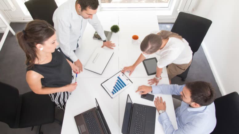 Une équipe qui se prépare pour l'audit de certification ISO 9001