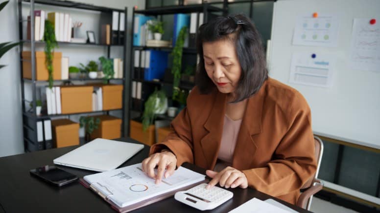 Un auditeur interne dans une entreprise