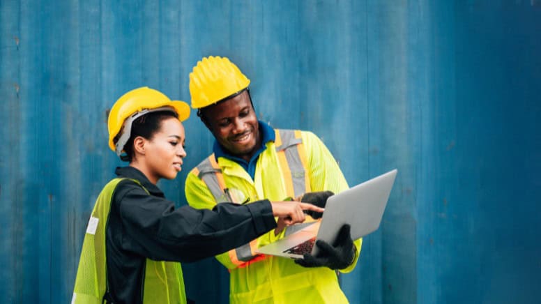 Une équipe qui assure le suivi et la maintenance du système de gestion SST