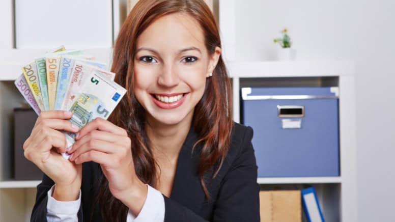 Une personne qui gère les ressources financières d'une entreprise